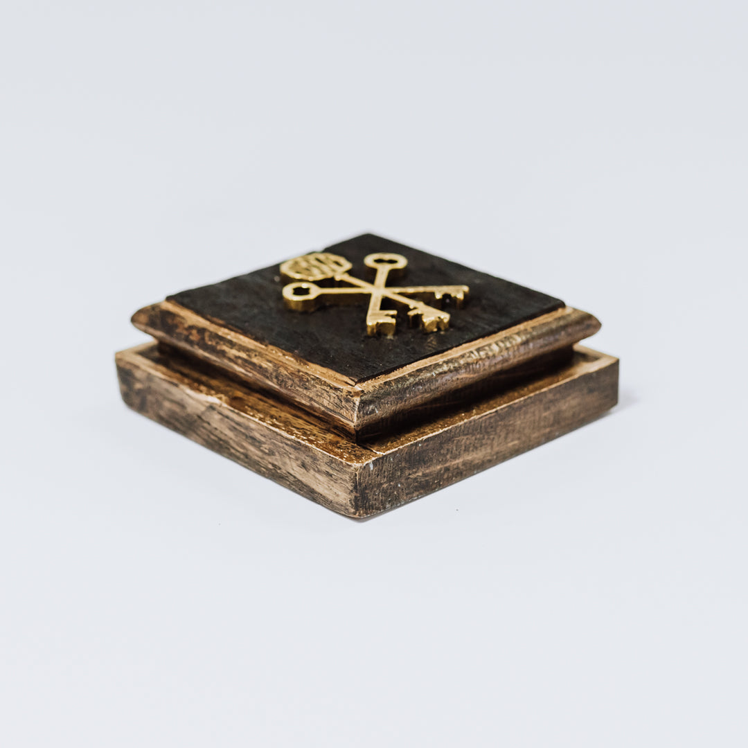 Reclaimed Pappy Barrel Museum Bee by Trace Mayer - Brass Keys