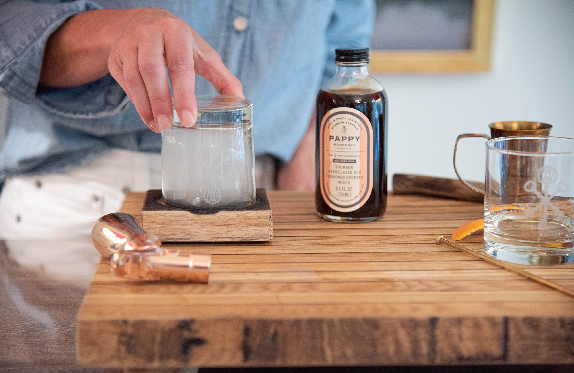 3-Steps To The Perfect Smoked Bourbon Cocktail