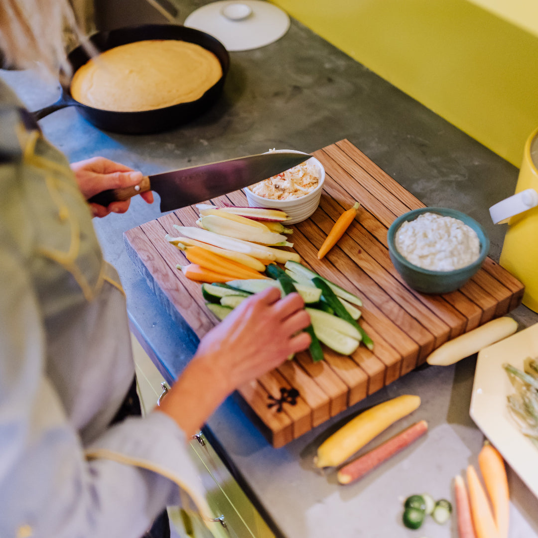 Bourbon Barrel Stave Cutting Board: Large Square